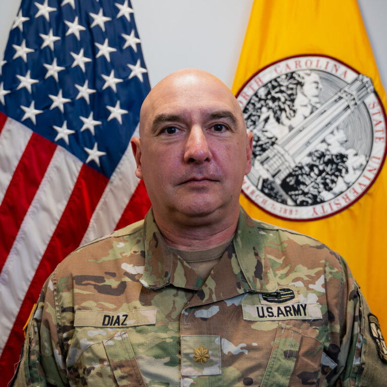 Headshot of MAJ Bruno Diaz